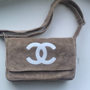 Chanelcosmetics Precision Bag